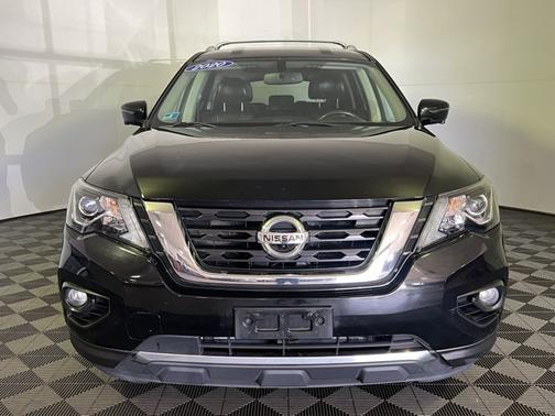 2020 Nissan Pathfinder SL