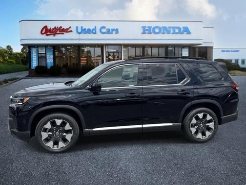 Crystal Black Pearl 2026 Honda Pilot