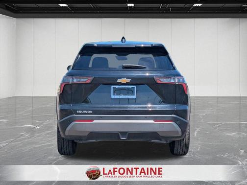 Mosaic Black Metallic 2025 Chevrolet Equinox 1LT