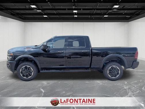 Diamond Black Crystal Pearl-Coat Exterior Paint 2026 RAM 2500 Warlock Crew Cab 4x4 6'4' Box
