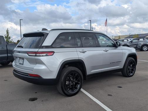 2024 Jeep Grand Cherokee Altitude