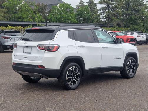 Bright White Clearcoat 2023 Jeep Compass Limited