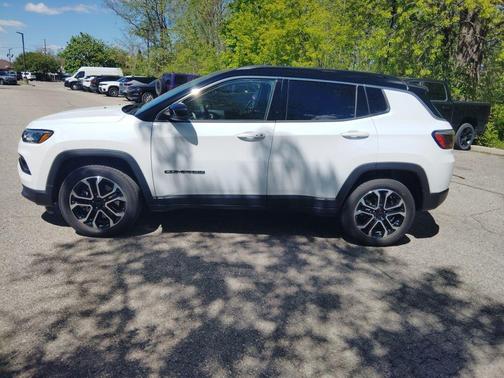 Bright White Clearcoat 2023 Jeep Compass Limited