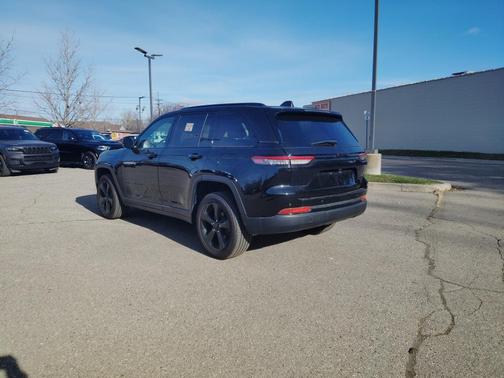 2024 Jeep Grand Cherokee Altitude