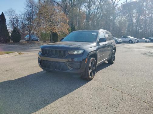 2024 Jeep Grand Cherokee Altitude