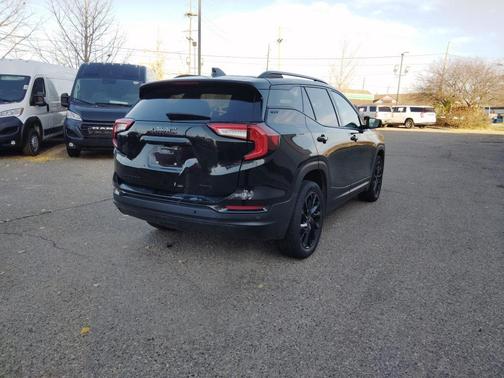 2023 GMC Terrain SLT