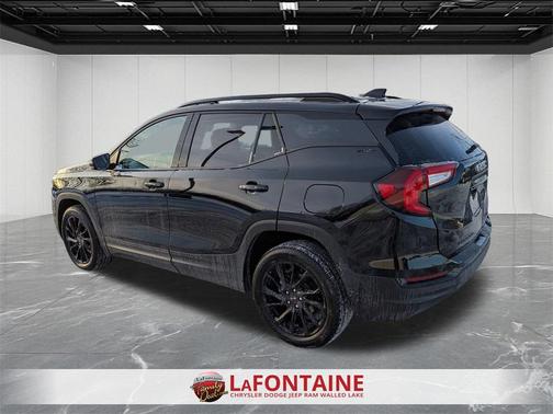 2023 GMC Terrain SLT