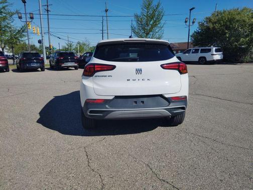 Summit White 2025 Buick Encore GX Preferred