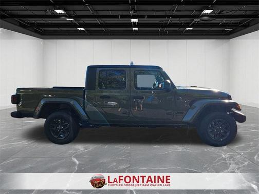 2025 Jeep Gladiator Sport S