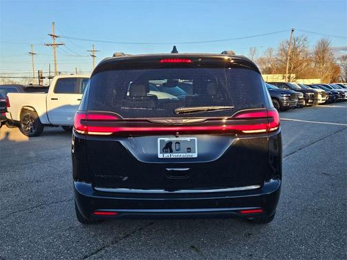 2026 Chrysler Pacifica L