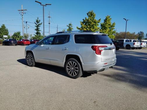 2020 GMC Acadia Denali