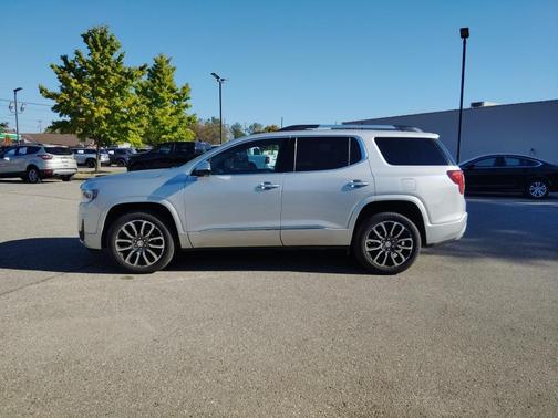 2020 GMC Acadia Denali
