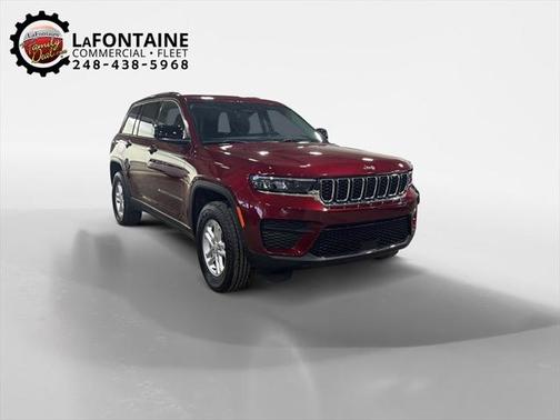 2023 Jeep Grand Cherokee Laredo 4x4