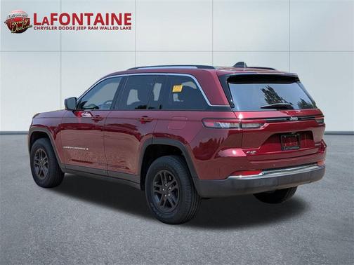2023 Jeep Grand Cherokee Laredo
