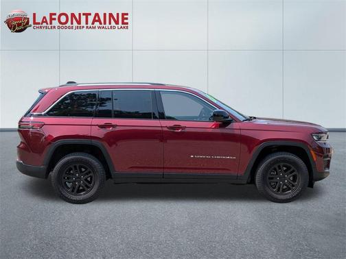 2023 Jeep Grand Cherokee Laredo