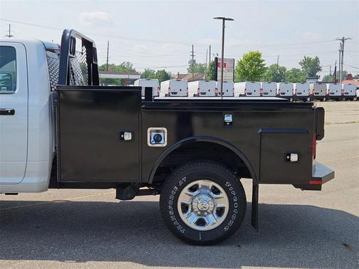 2024 RAM 2500 Tradesman Regular Cab 4x4 8' Box