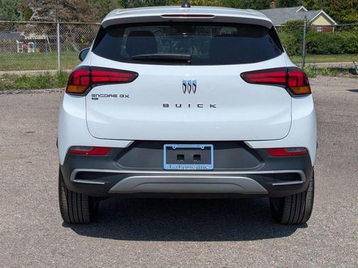 Summit White 2025 Buick Encore GX Preferred