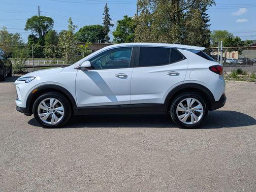 Summit White 2025 Buick Encore GX Preferred
