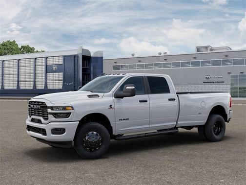 2026 RAM 3500 Big Horn Crew Cab 4x4 8' Box