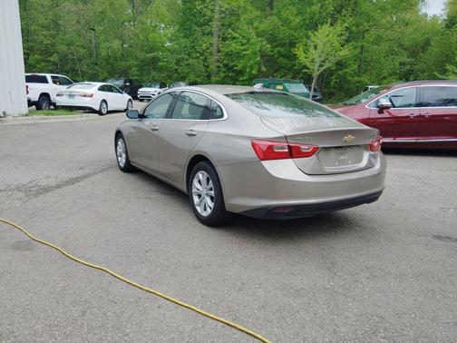 Mineral Gray Metallic 2023 Chevrolet Malibu FWD 1LT