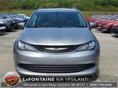 2020 Chrysler Voyager LXI