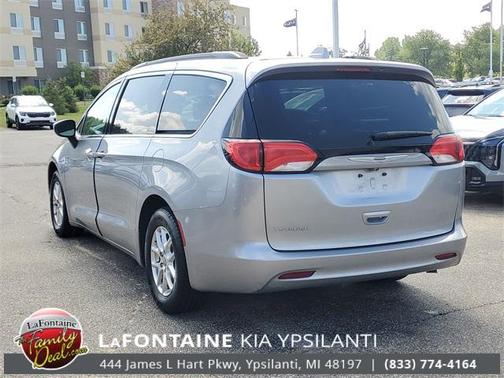 2020 Chrysler Voyager LXI