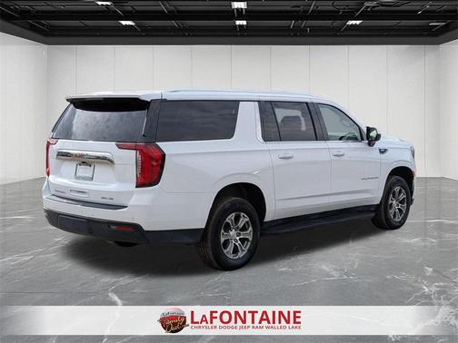 2023 GMC Yukon XL SLE