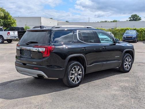 2023 GMC Acadia AWD SLE