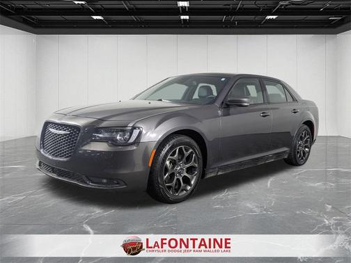 2018 Chrysler 300 S