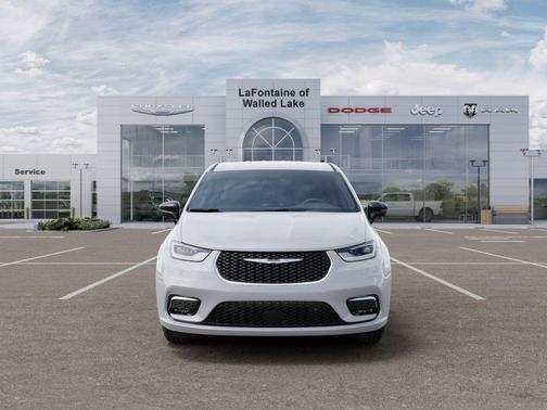 Bright White Clear-Coat Exterior Paint 2026 Chrysler Pacifica L