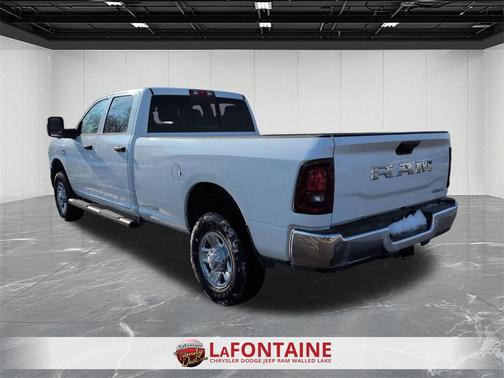 2026 RAM 3500 Tradesman Crew Cab 4x4 8' Box