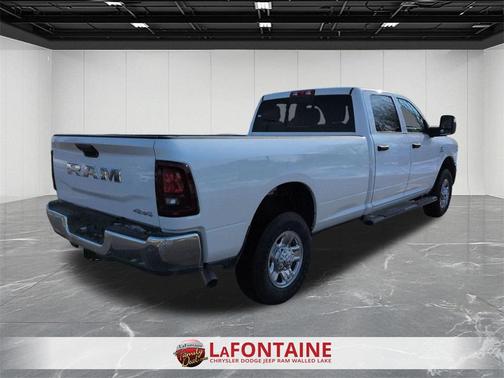 2026 RAM 3500 Tradesman Crew Cab 4x4 8' Box