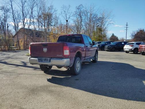 2024 RAM 2500 Tradesman Crew Cab 4x4 6'4' Box