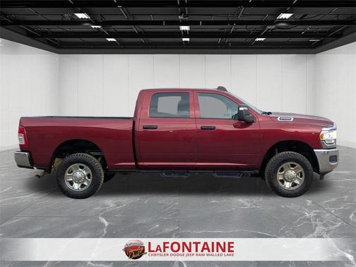 2024 RAM 2500 Tradesman Crew Cab 4x4 6'4' Box