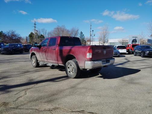 2024 RAM 2500 Tradesman Crew Cab 4x4 6'4' Box