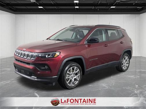 2022 Jeep Compass Latitude Lux
