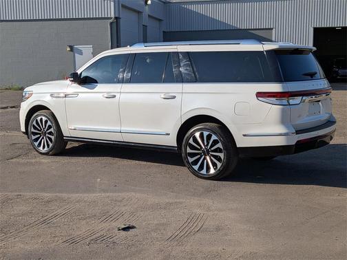 2023 Lincoln Navigator Reserve