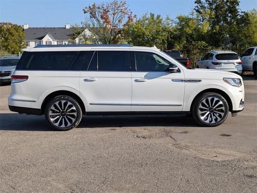 2023 Lincoln Navigator Reserve