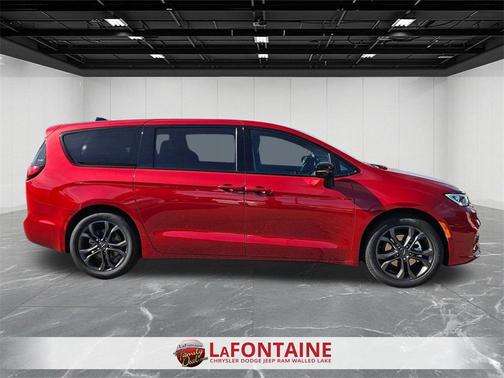 2026 Chrysler Pacifica L