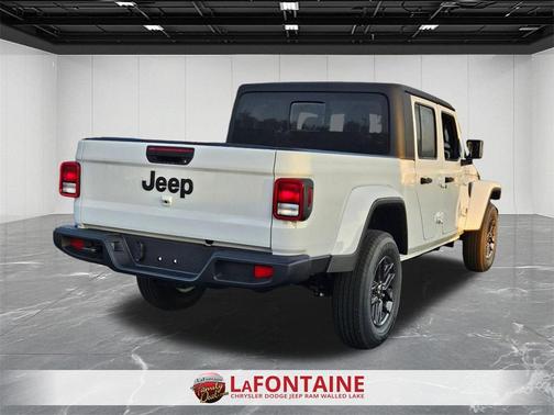 2025 Jeep Gladiator Sport S