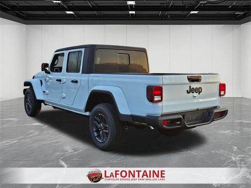 2025 Jeep Gladiator Sport S