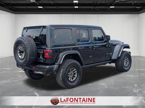 Black Clearcoat 2024 Jeep Wrangler Rubicon 392