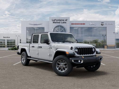 Bright White Clear-Coat Exterior Paint 2026 Jeep Gladiator 85th Anniversary Edition