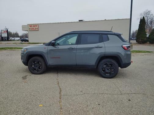2023 Jeep Compass Trailhawk