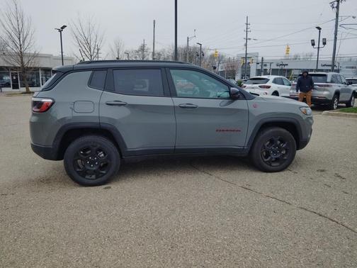 2023 Jeep Compass Trailhawk