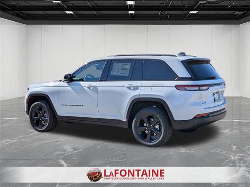 2025 Jeep Grand Cherokee Altitude