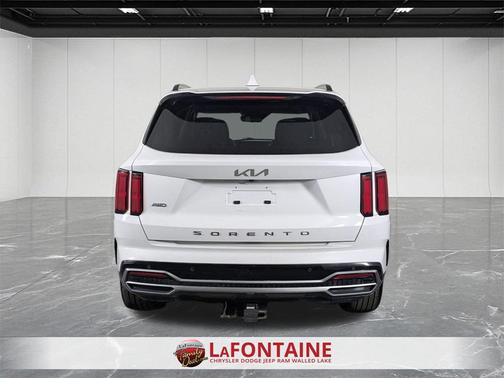 2022 Kia Sorento SX
