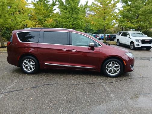 2020 Chrysler Pacifica Limited