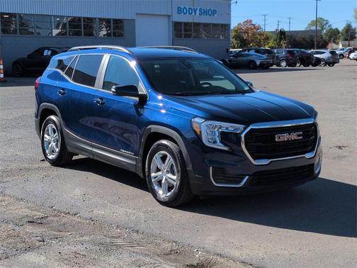 2023 GMC Terrain SLE