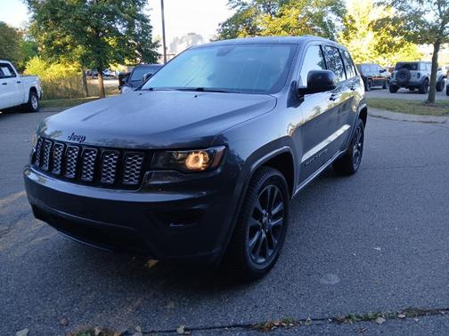2020 Jeep Grand Cherokee Altitude